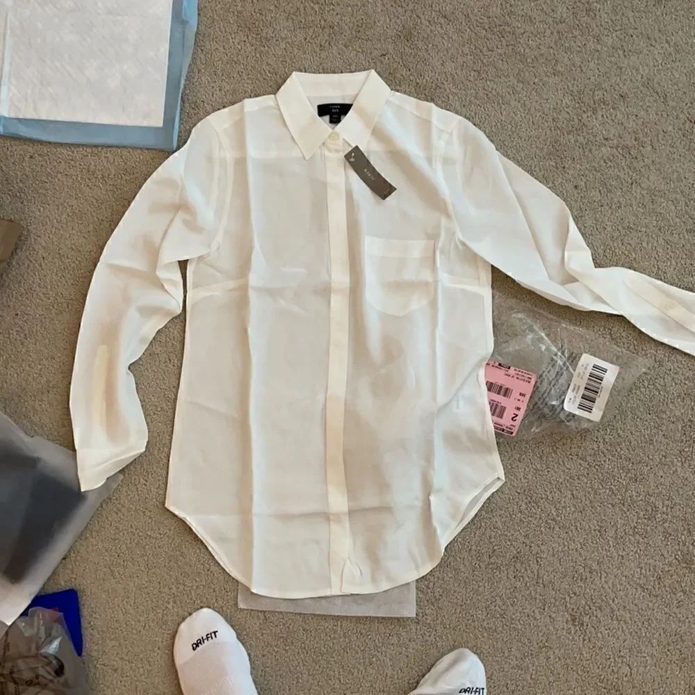 NWT jcrew white silky buttondowb